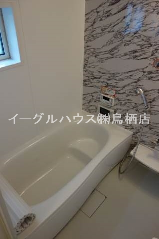 トロイス　フィル 風呂画像