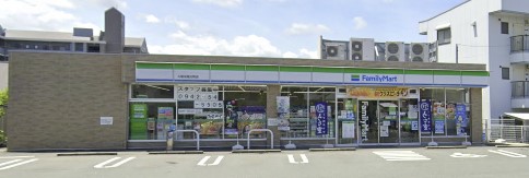フォーリーフ　クローバーズ コンビニ