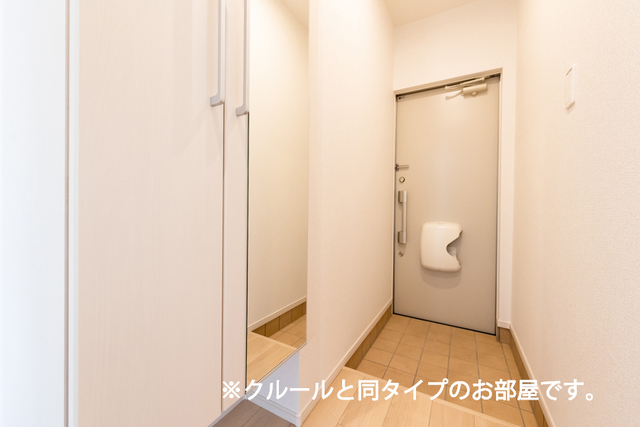 フォーリーフ　クローバーズ 玄関