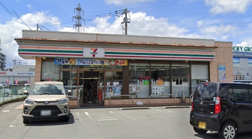 フォーリーフ　クローバーズ コンビニ
