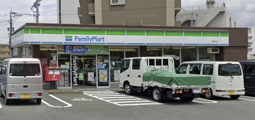 ラ・ルーチェ　東櫛原 コンビニ