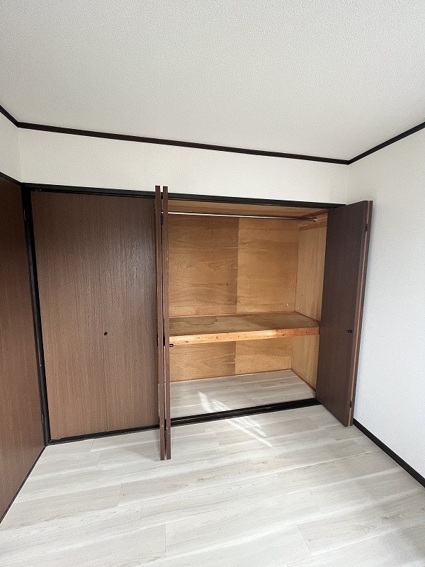 ファミリーハイツＫＯＧＡ　Ｂ棟 収納