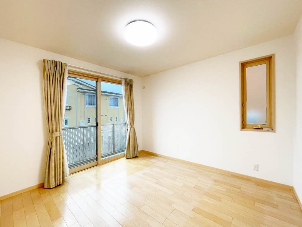 春日市天神山１丁目一戸建て貸家 リビング