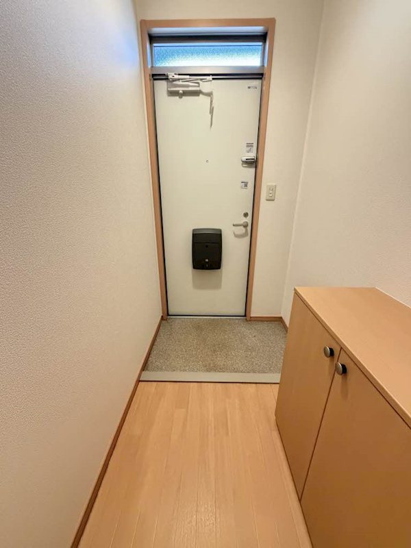 エミネンス花みず木Ⅱ  玄関