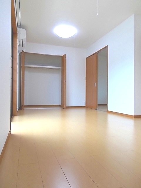 フォレスト衣織手 その他