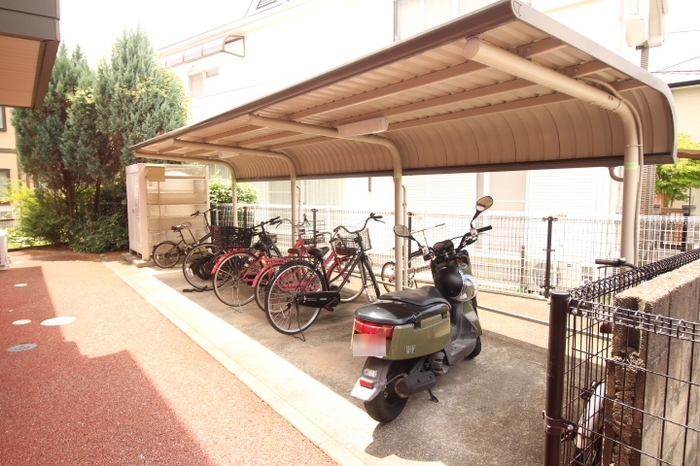 シーゲルＳｕｇｕ　A棟 駐車場