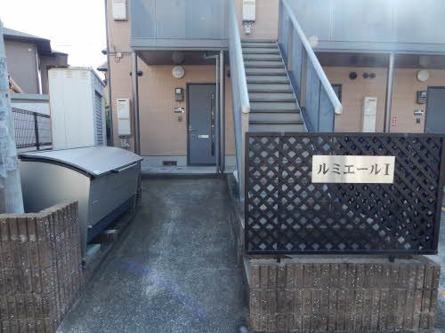 ルミエールⅠ エントランス