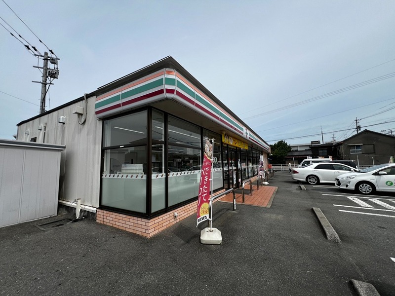グランディール弐番館 コンビニ