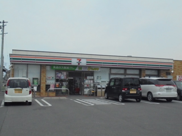 Grand Estate (ｸﾞﾗﾝ ｴｽﾀｰﾃ) コンビニ