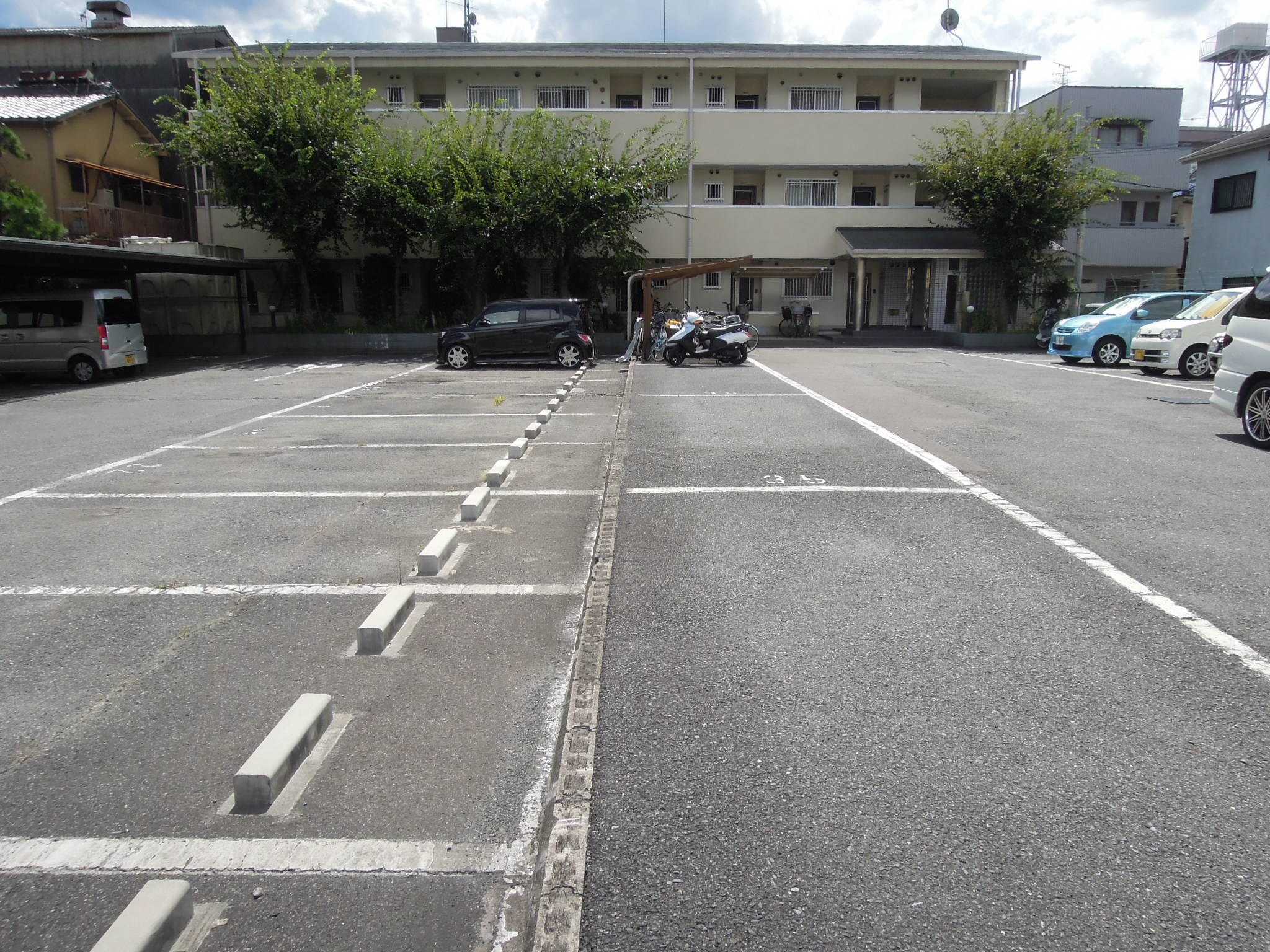 マンション辻田 駐車場