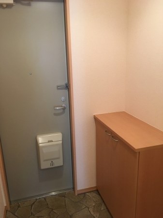 エスポワールB 玄関