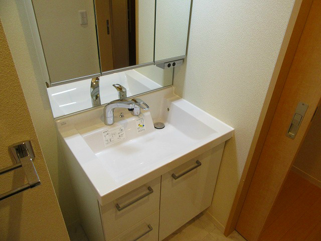 シャーメゾン　コンフォート八戸ノ里Ｂ棟  洗面所