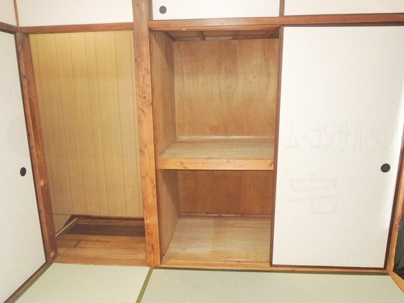 宮町1丁目貸家 収納