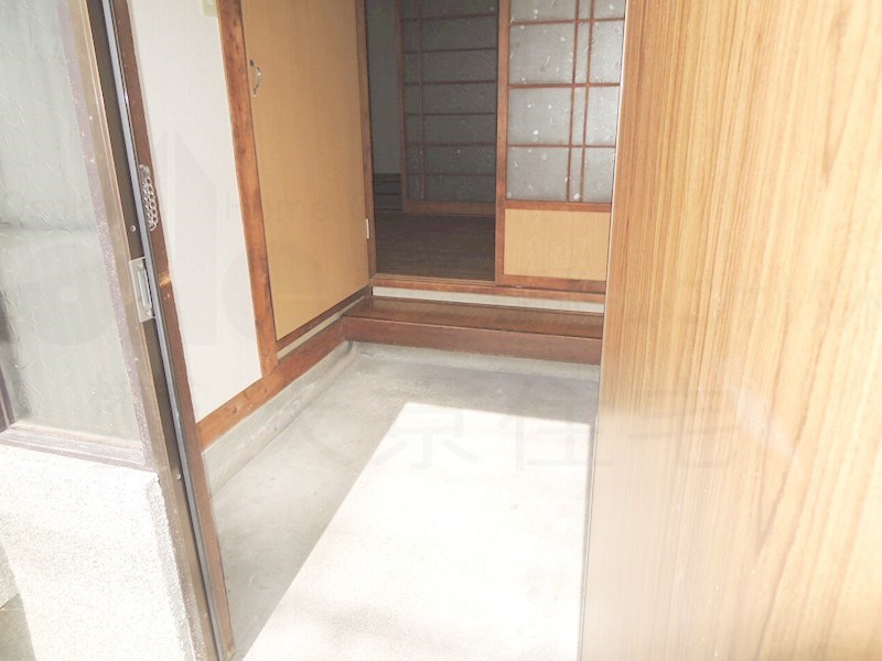宮町1丁目貸家 玄関