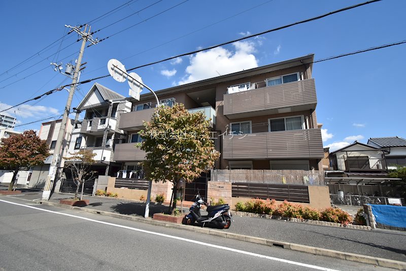 シャーメゾン小阪本町 外観