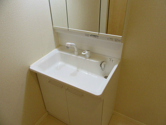 シャーメゾン小阪本町 洗面所