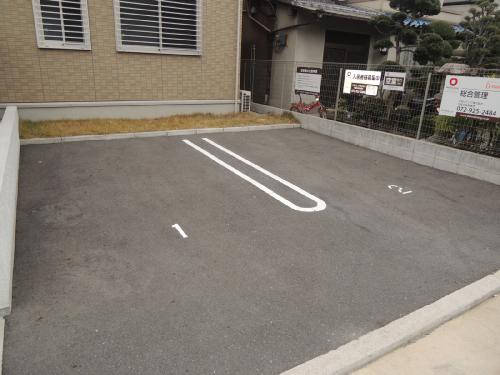 セジュール輪 駐車場