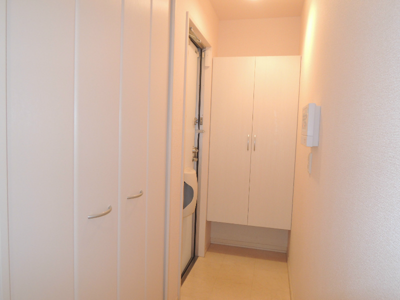 D-room青山 玄関