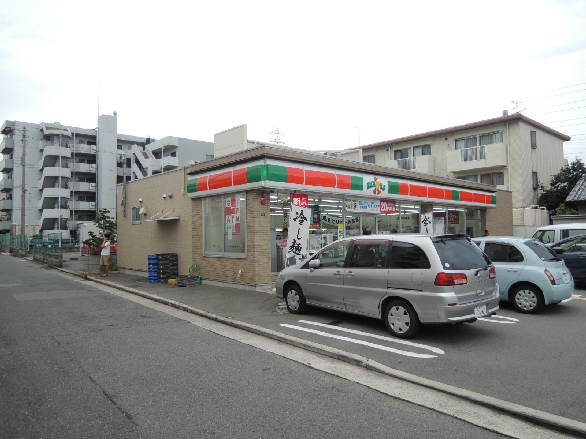 D-room青山 コンビニ