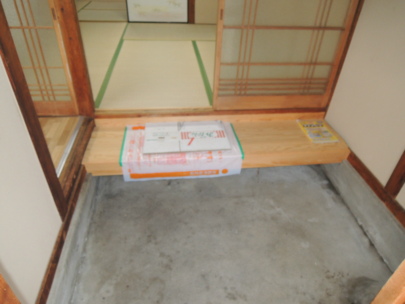小阪合町３丁目平屋  玄関