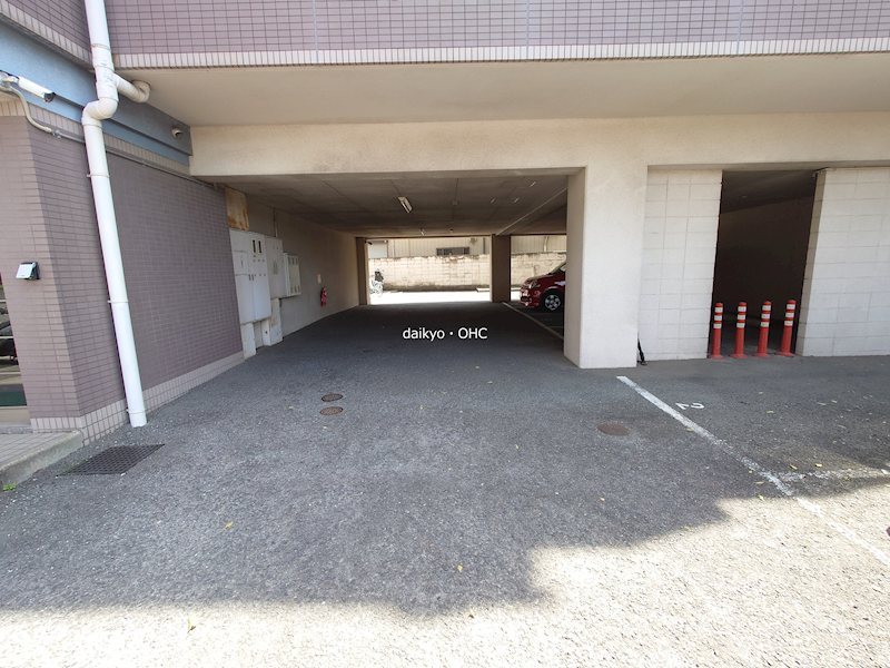 アプトシティ八尾  駐車場