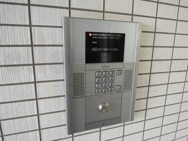 ユンヌファシリテ エントランス