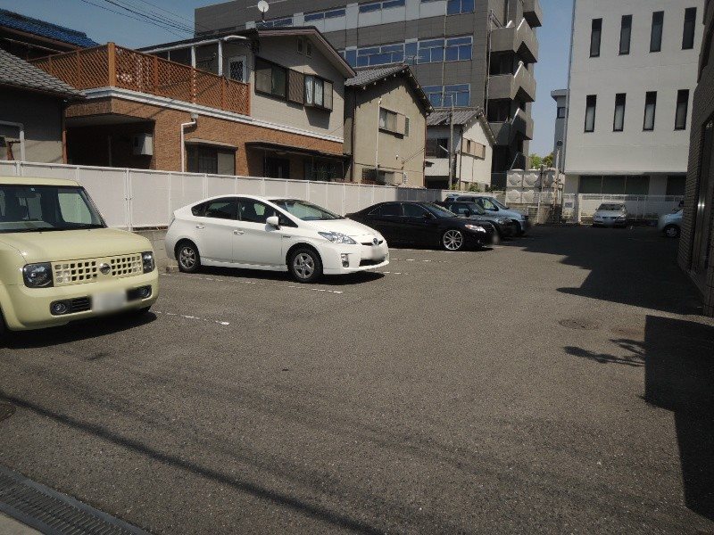 タウンコート咲久良 駐車場
