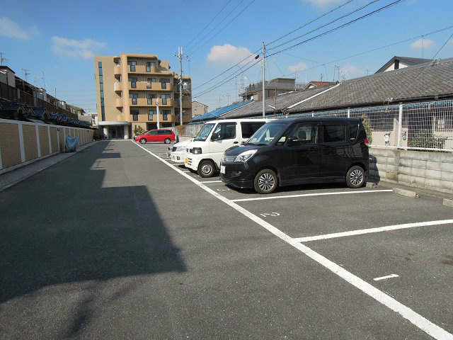 レジデンスオガワ（レジデンスOGAWA） 駐車場