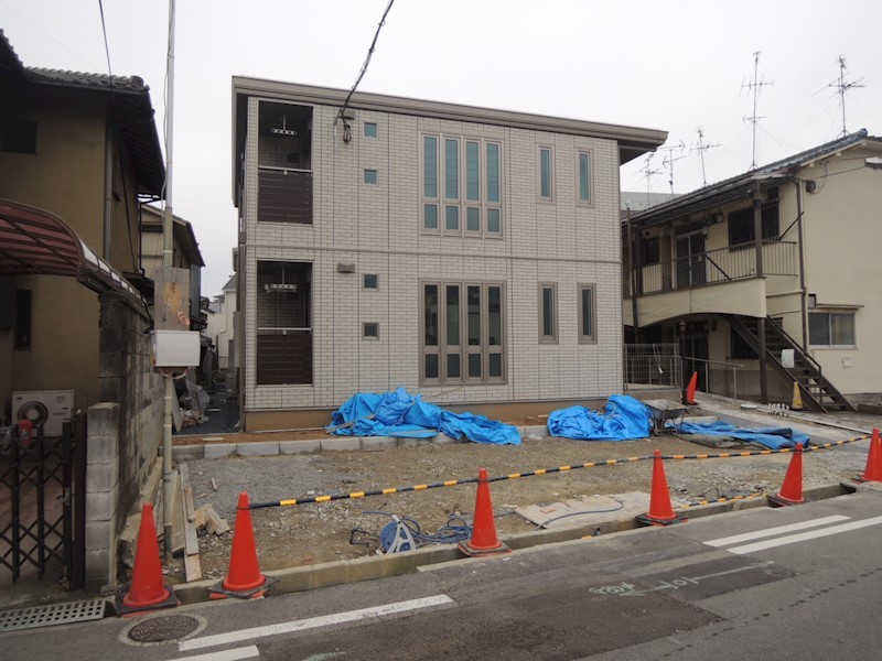 アヴニール 駐車場