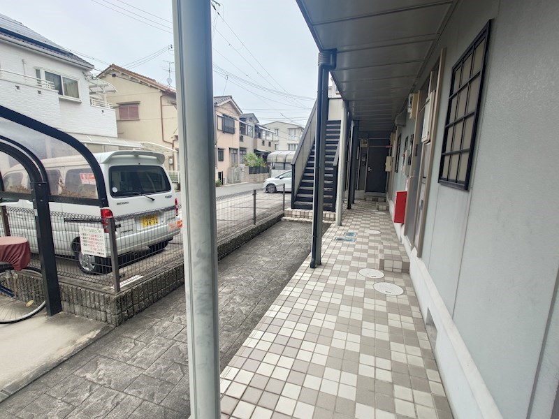 アルコンセル エントランス
