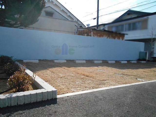 C.REST八尾（クレスト八尾） 駐車場