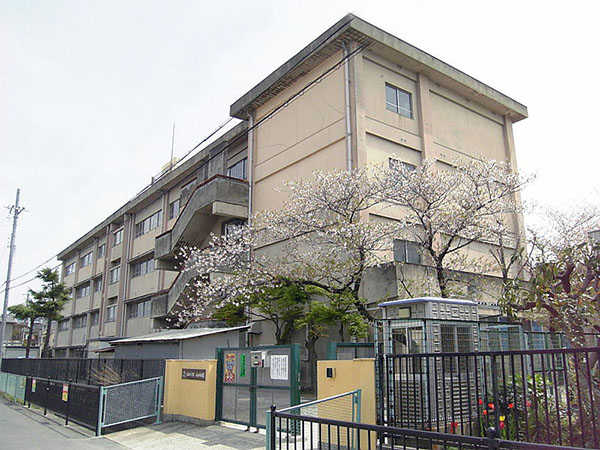 ヴィラージュ 小学校
