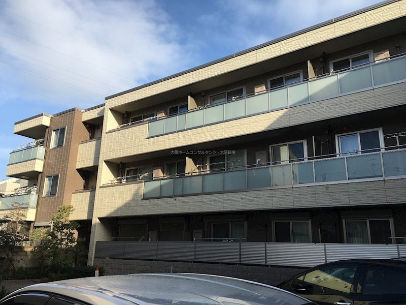 シャーメゾン コンフォート八戸ノ里B棟 外観