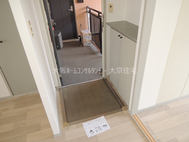 サンビレッジ八尾 玄関
