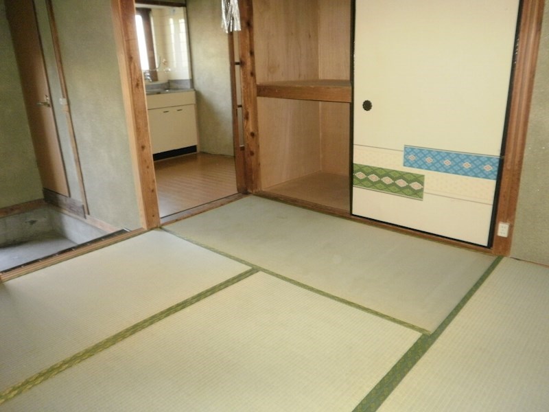 萱振町２丁目平屋 リビング