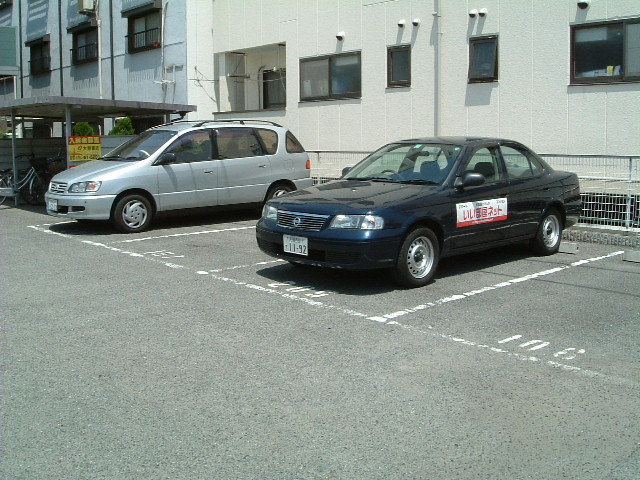高安グリーンハイツ 駐車場