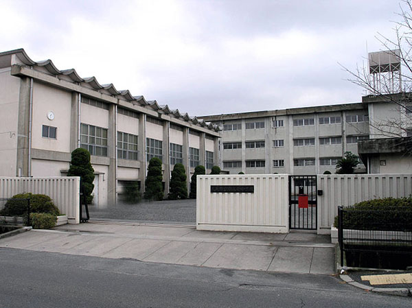 メゾンドプレズィール 中学校