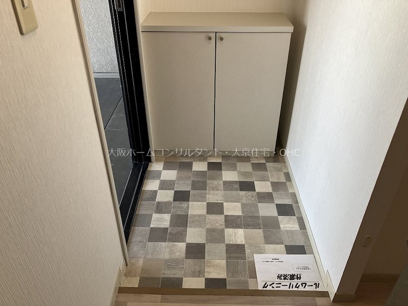 リバーハイツ 玄関