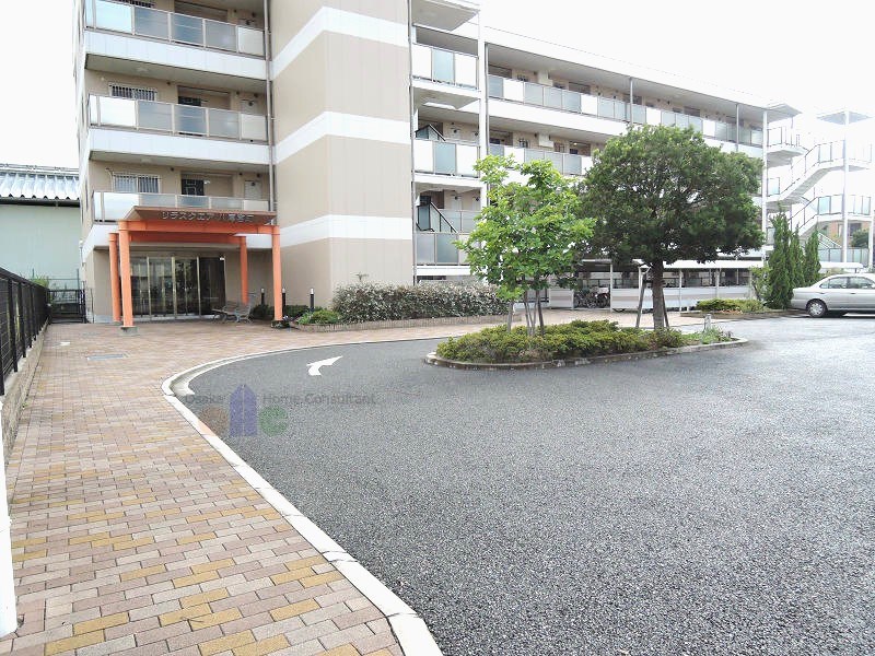 リラスクエア八尾宮町 エントランス