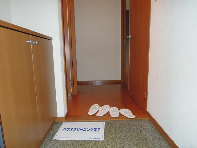 ココ・ソレジオ 玄関