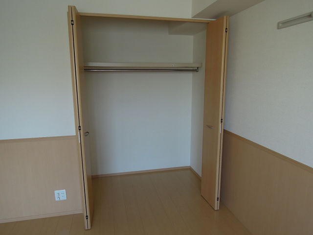 レフィナードカルチェ 収納