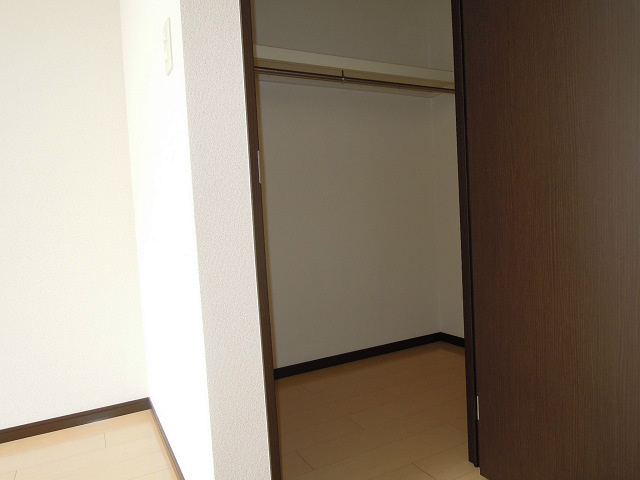 リバーサイド金岡七番館 収納