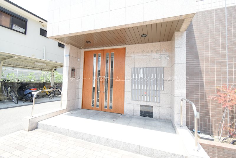 リバーサイド金岡六番館 エントランス