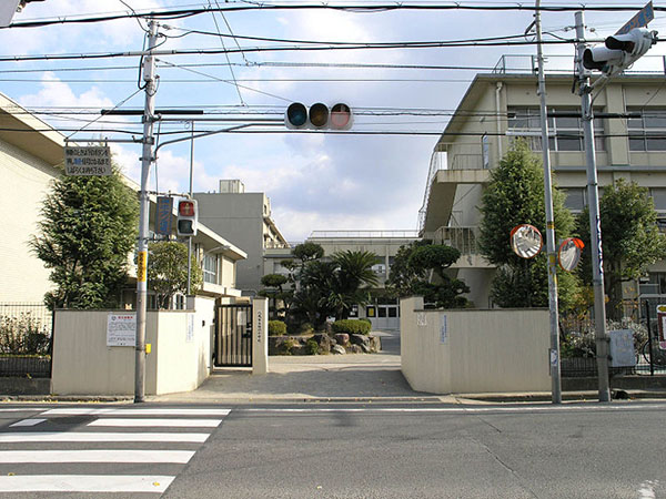 曙フラッツ 小学校