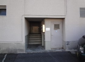 旭ヶ丘コーポラス 西棟　 エントランス