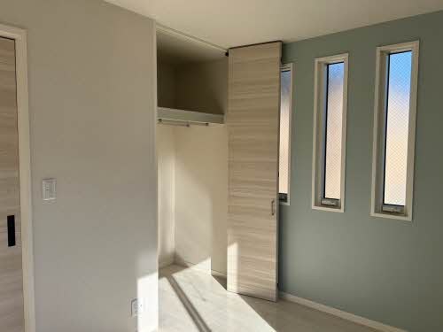 シャーメゾン　Ｈｉｋａｒｉ 収納