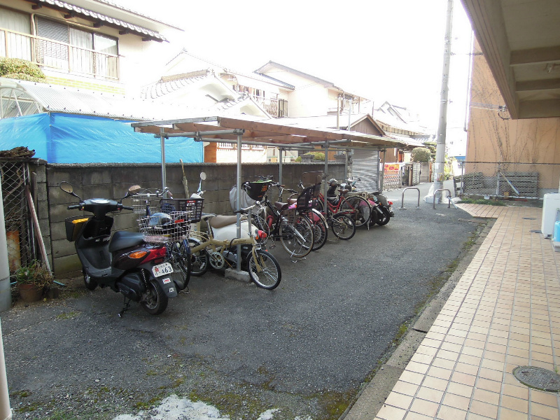 太田マンション 駐車場