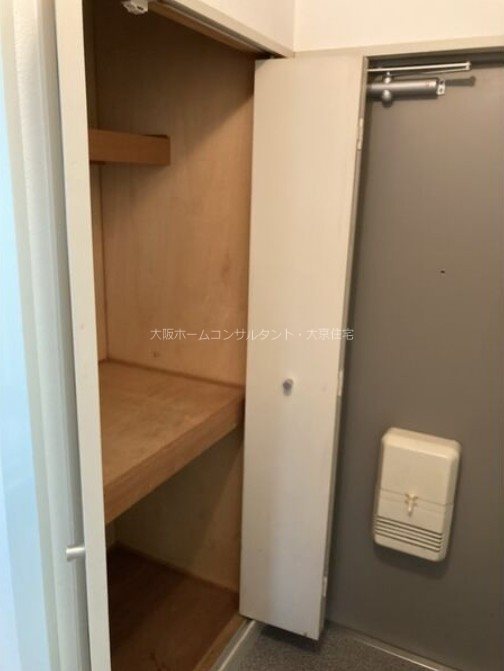 バーズハウス  収納