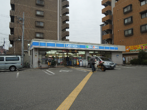 フジパレス長吉長原  コンビニ