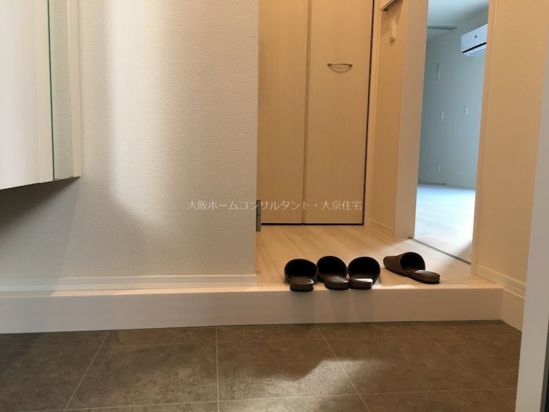 ラフィーネ八尾東 玄関